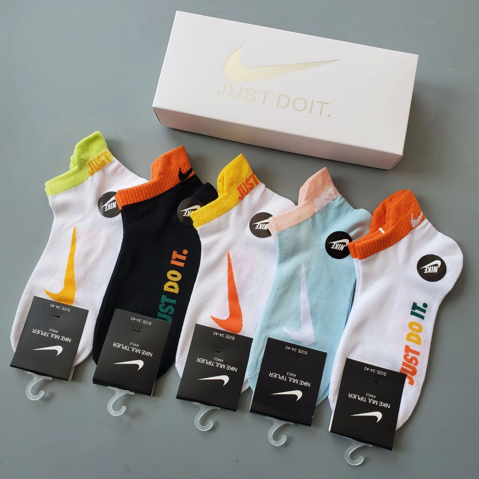SOCKS-57016