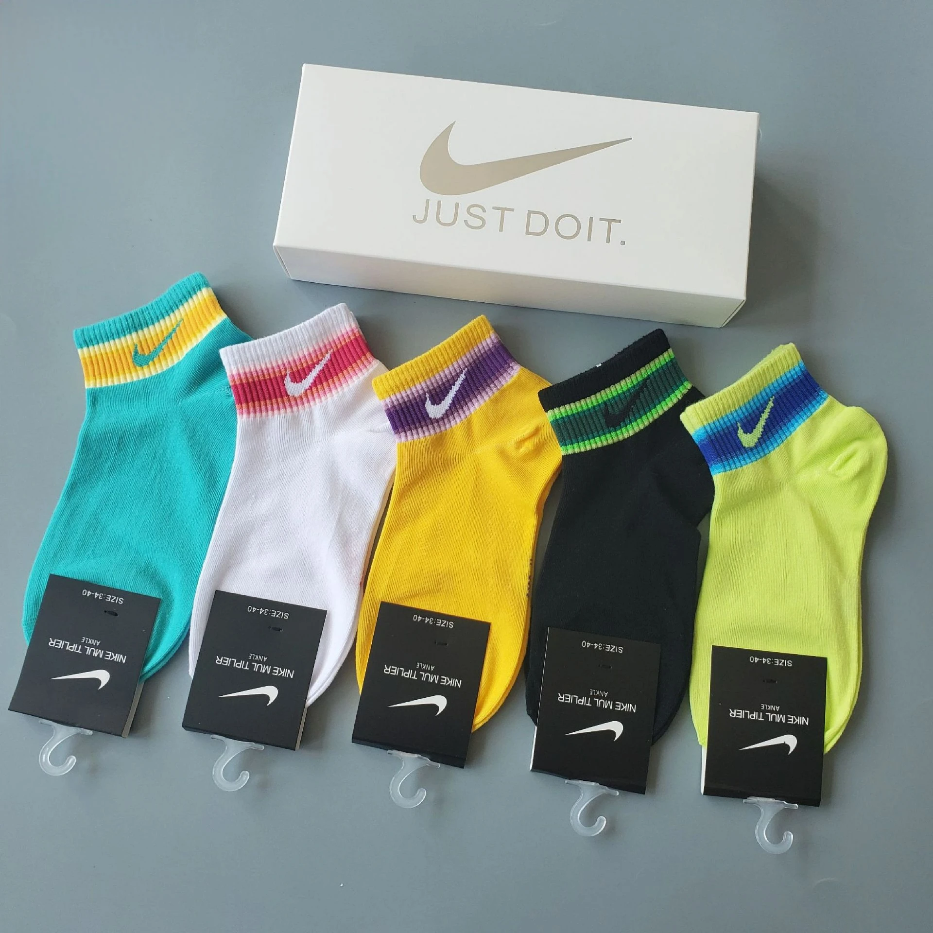 SOCKS-57017